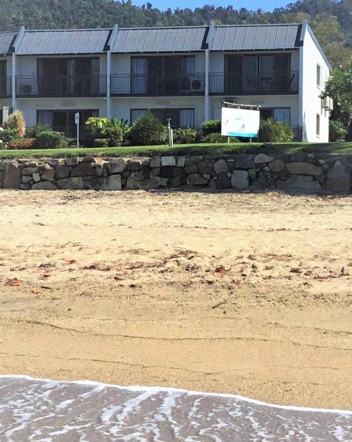 Whitsunday Waterfront Apartments Airlie Beach Kültér fotó