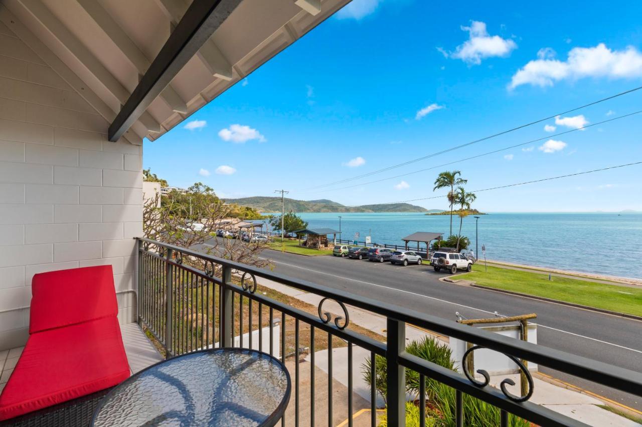 Whitsunday Waterfront Apartments Airlie Beach Kültér fotó