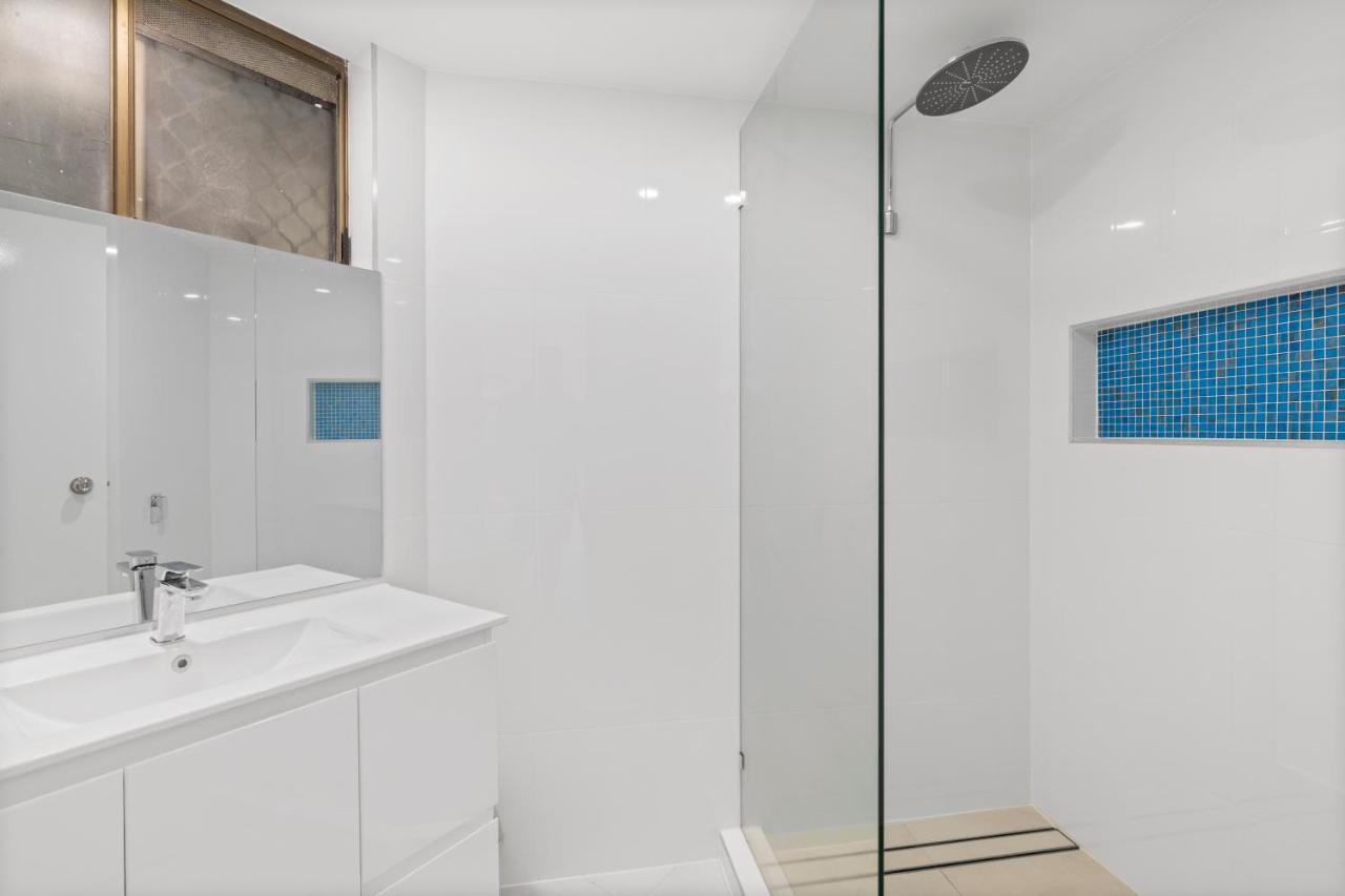 Whitsunday Waterfront Apartments Airlie Beach Kültér fotó