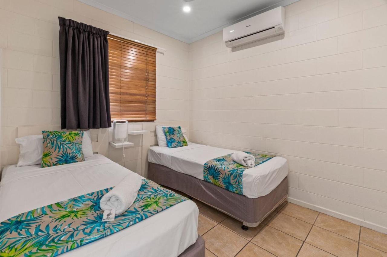 Whitsunday Waterfront Apartments Airlie Beach Kültér fotó