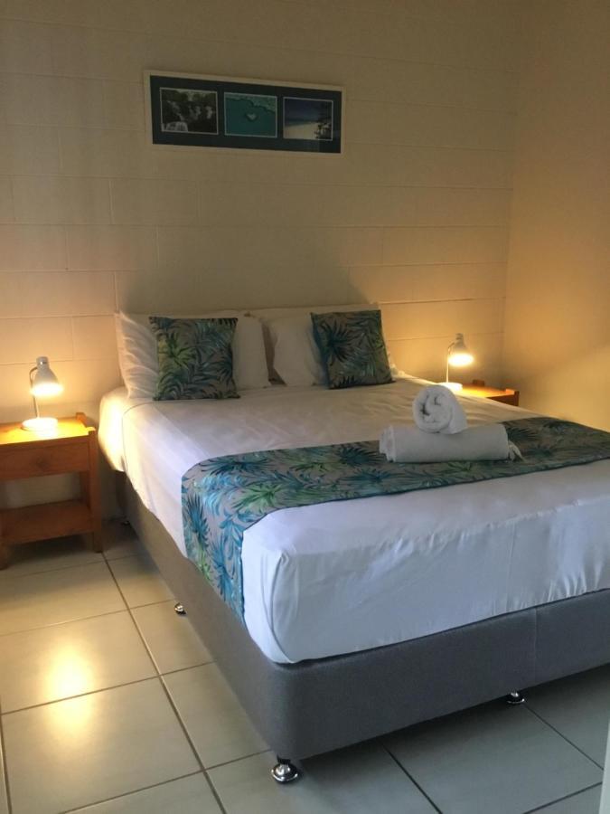 Whitsunday Waterfront Apartments Airlie Beach Kültér fotó