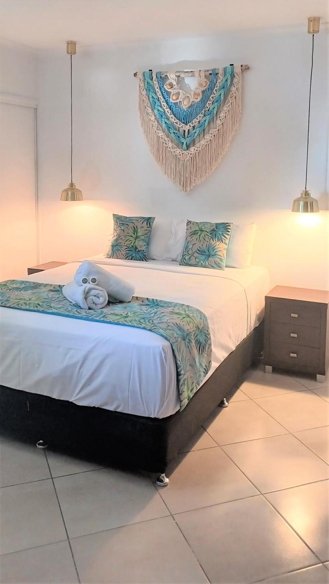 Whitsunday Waterfront Apartments Airlie Beach Kültér fotó