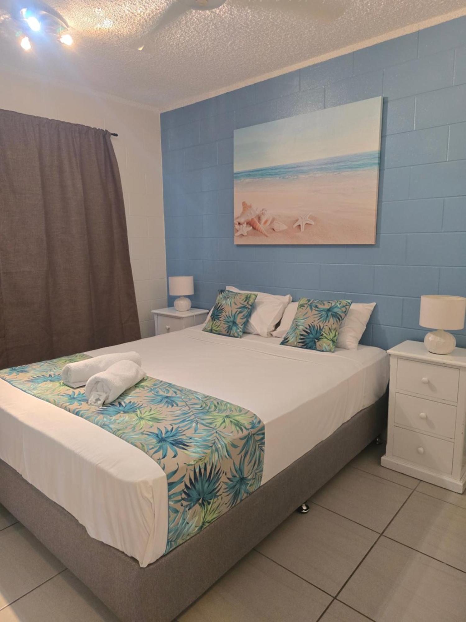 Whitsunday Waterfront Apartments Airlie Beach Kültér fotó