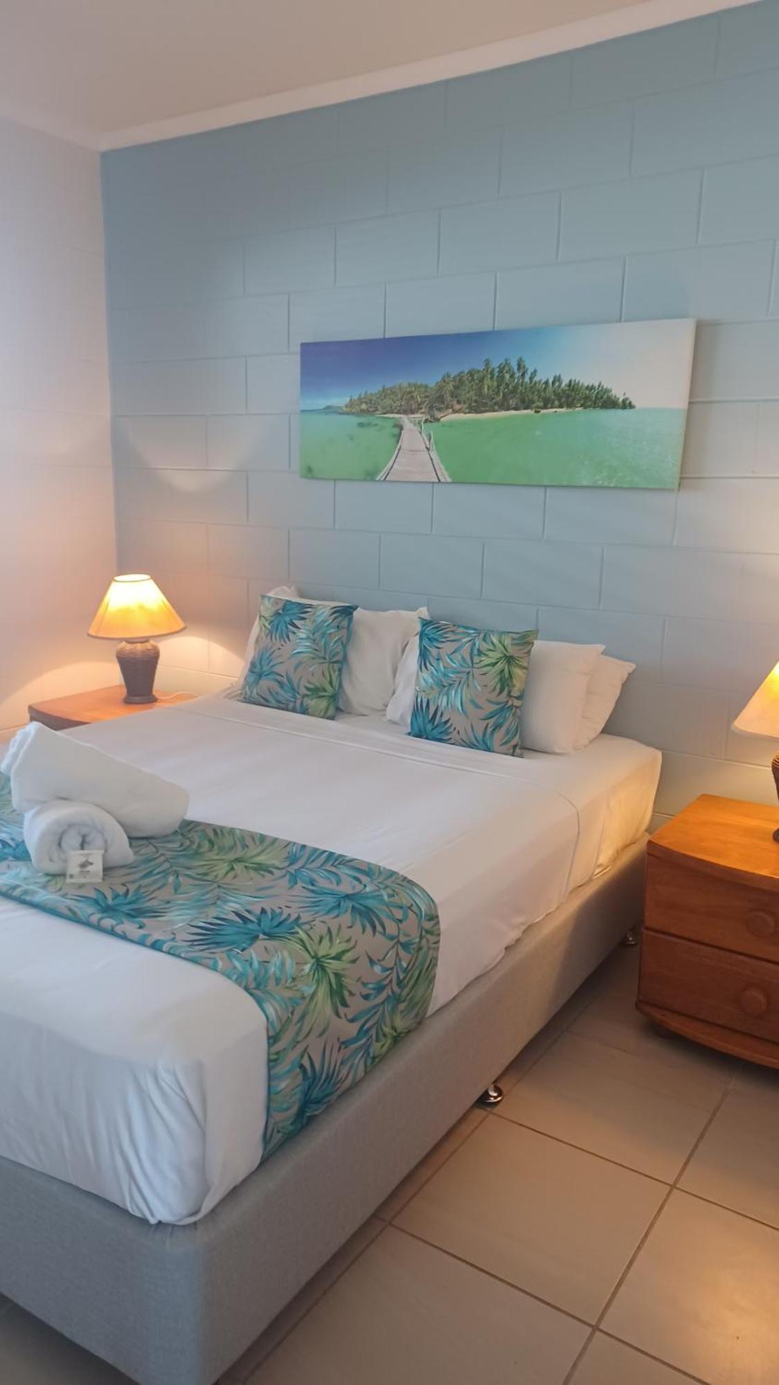 Whitsunday Waterfront Apartments Airlie Beach Kültér fotó