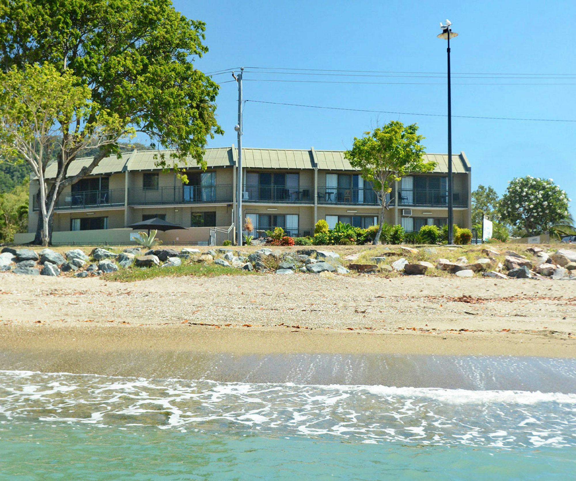 Whitsunday Waterfront Apartments Airlie Beach Kültér fotó