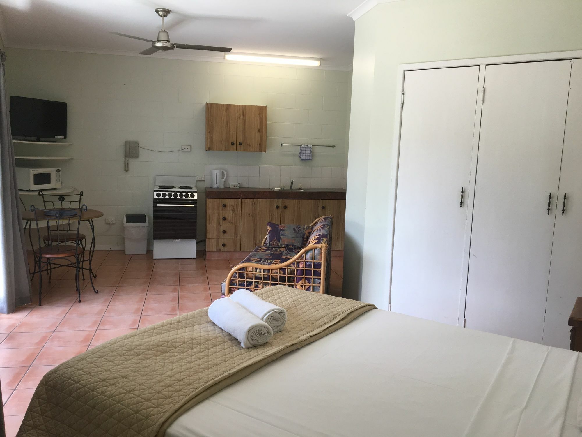 Whitsunday Waterfront Apartments Airlie Beach Kültér fotó